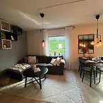 Dinbnb I 2 Balconies I Newly Renovated I Urban Location Apartmán Bergen
