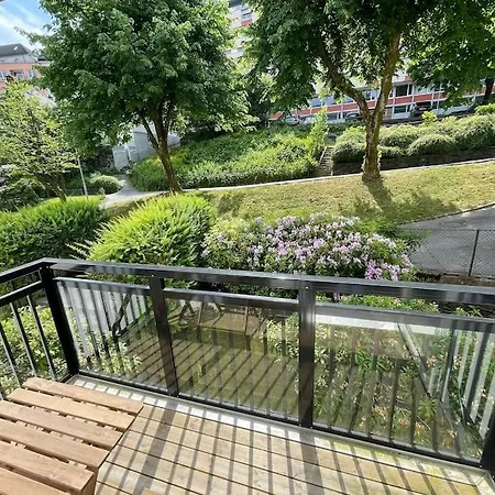 Apartment Dinbnb I 2 Balconies I Newly Renovated I Urban Location Bergen